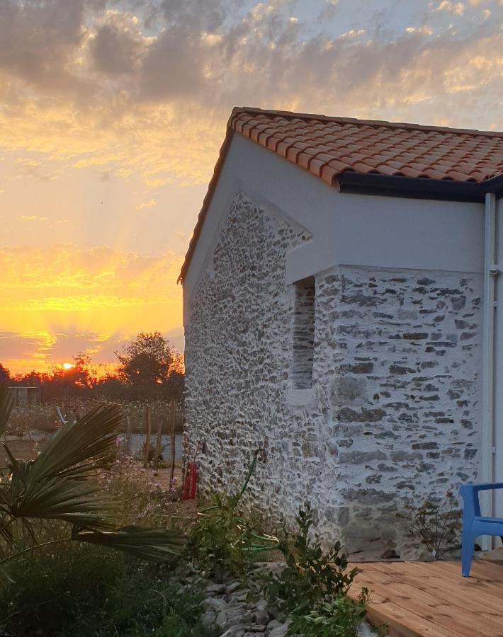 Le Grand Jardin Bed & Breakfast Port-Saint-Pere Exterior photo